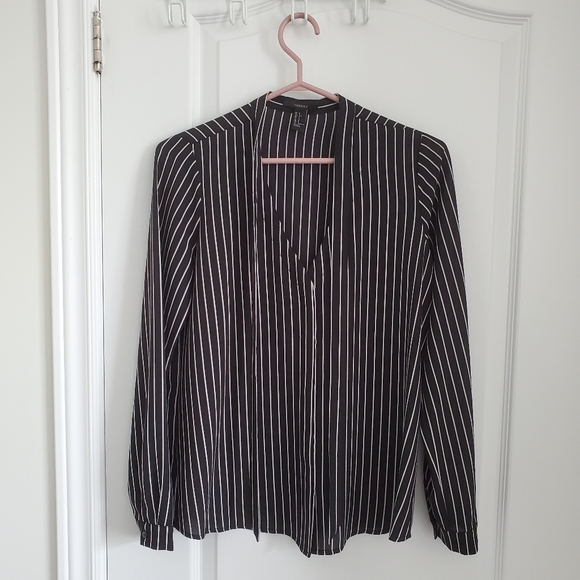 Like-New F21 Striped Tie Button-Up Blouse - Picture 2 of 6